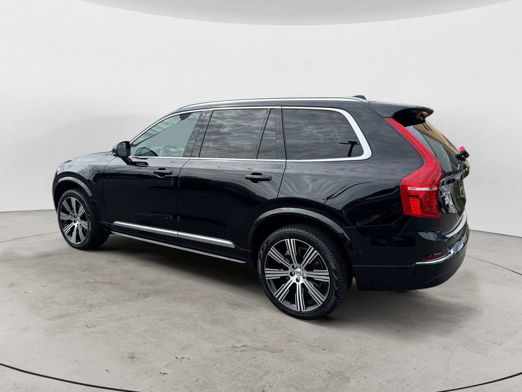Certified 2025 Volvo XC90 T8 Plus w/ Protection Package Premier AWD/4WD image 4