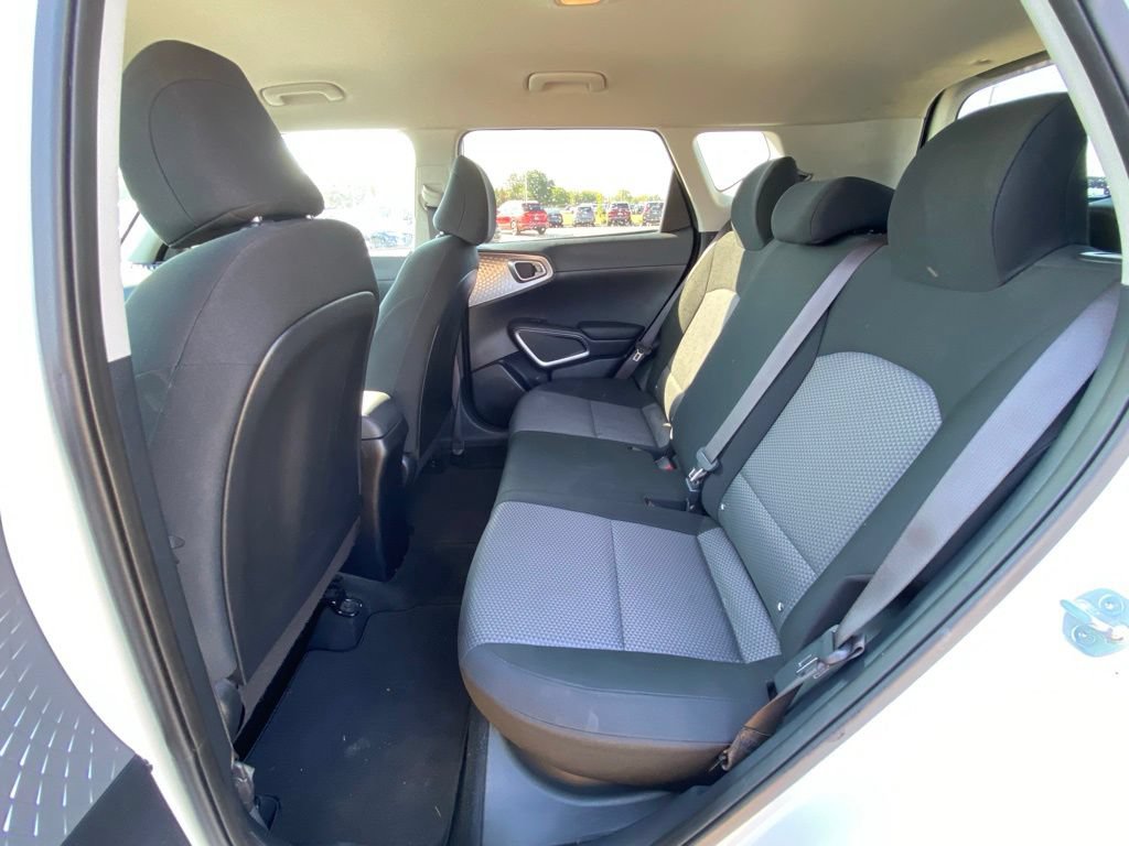 Used 2024 Kia Soul LX w/ Option Group 015 FWD image 23