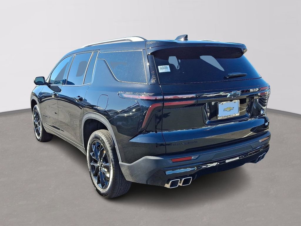 Used 2025 Chevrolet Traverse LT w/ Midnight/Sport Edition image 4