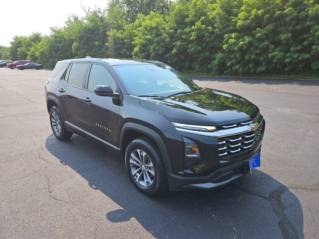 Used 2025 Chevrolet Equinox LT AWD/4WD image 9