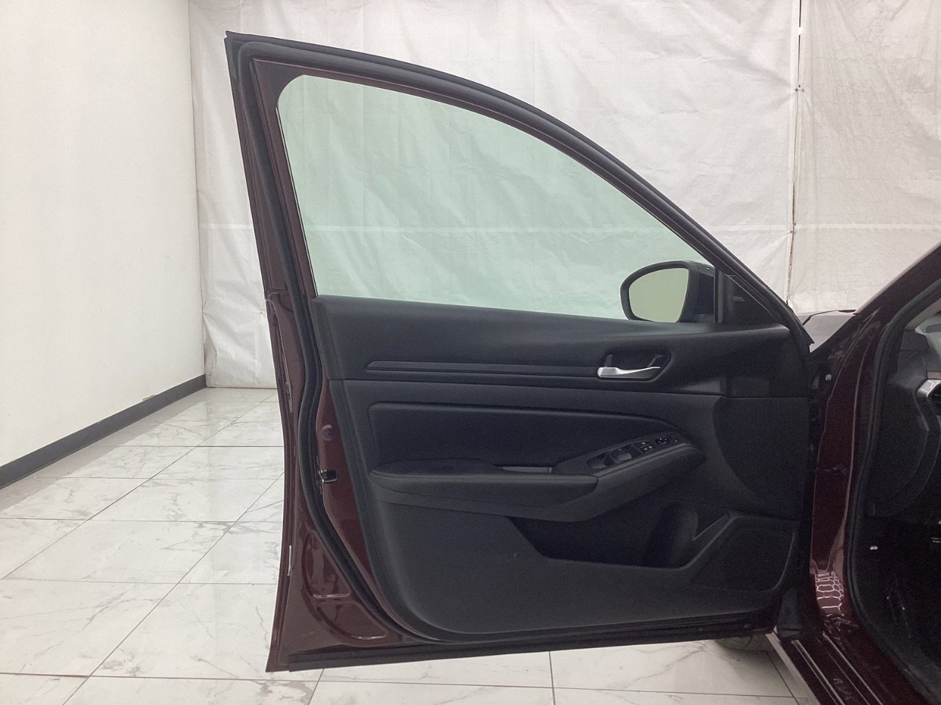 Used 2025 Nissan Altima 2.5 SV image 18