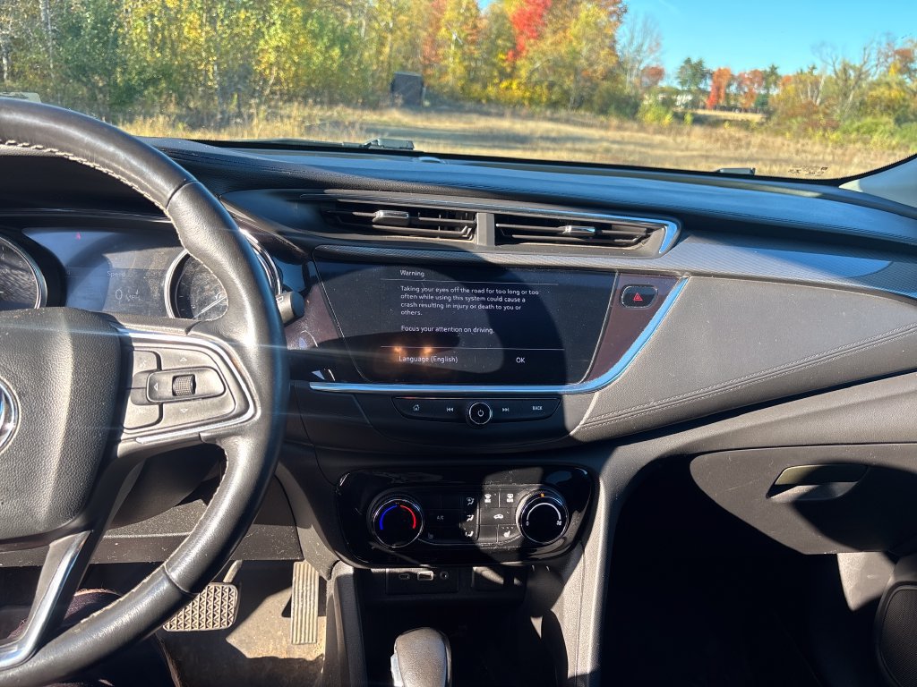 Used 2022 Buick Encore GX Preferred w/ Cold Weather Comfort Package AWD/4WD image 18