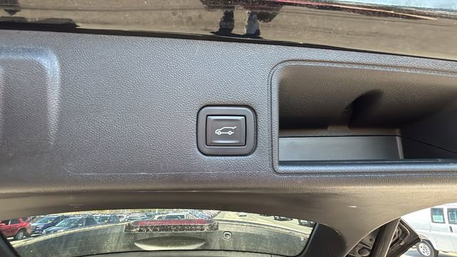 Used 2023 GMC Terrain SLE w/ Driver Convenience Package AWD/4WD image 33