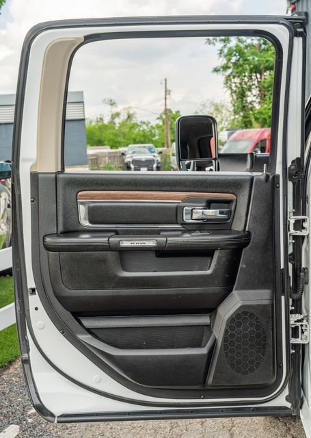 Used 2018 RAM 2500 Laramie w/ Sport Appearance Group AWD/4WD image 34