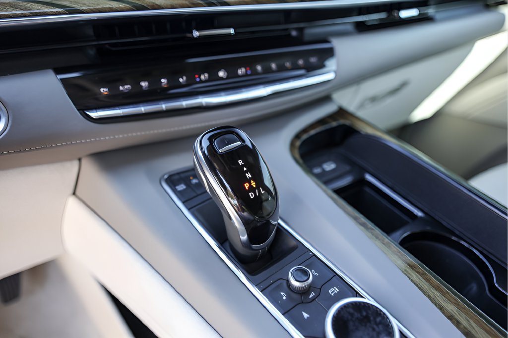 Used 2023 Cadillac Escalade Premium Luxury Platinum w/ LPO, Radiant Package RWD image 22