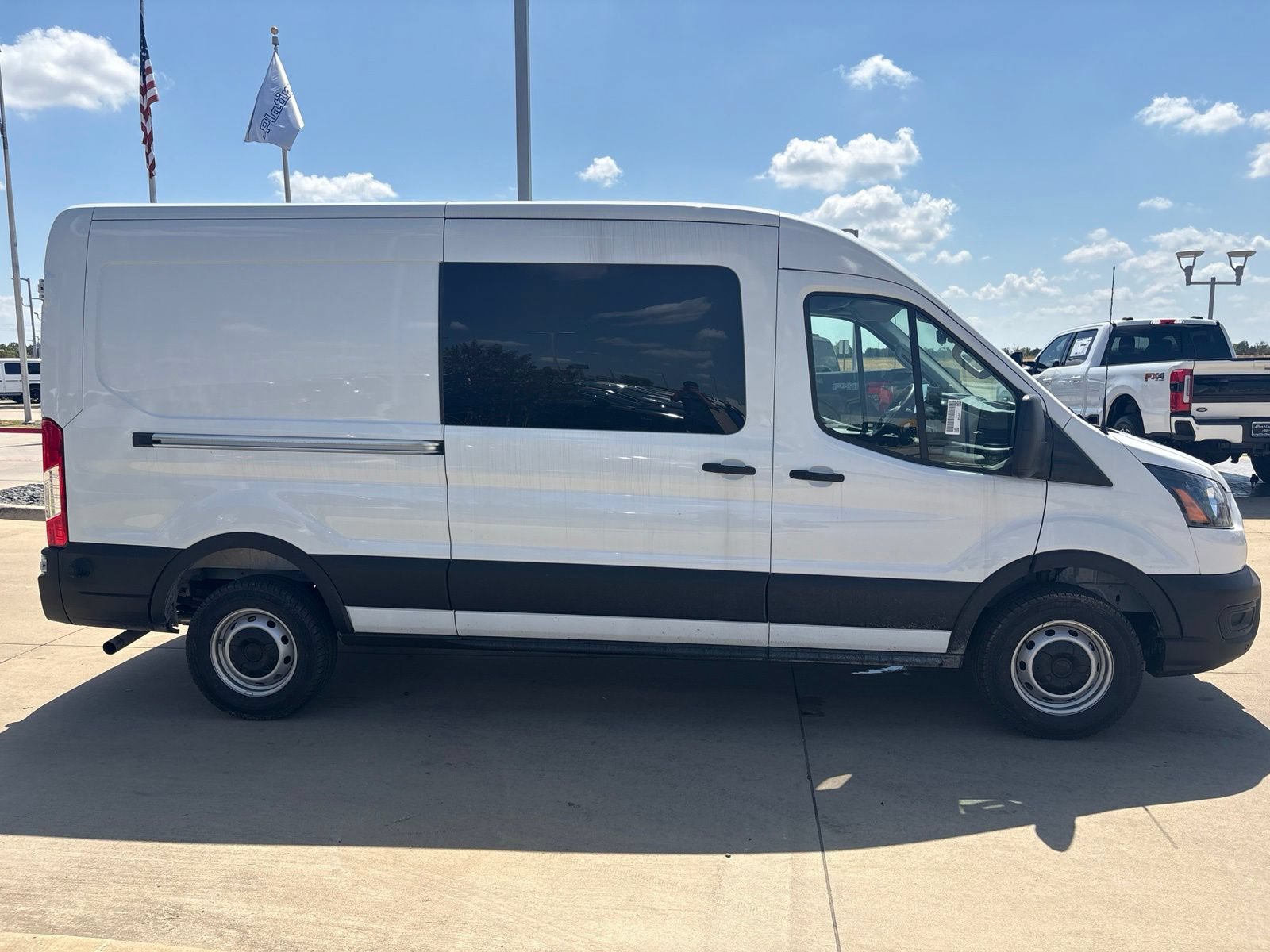 New 2026 Ford Transit 150 148 Medium Roof w/ Load Area Protection Package RWD image 8