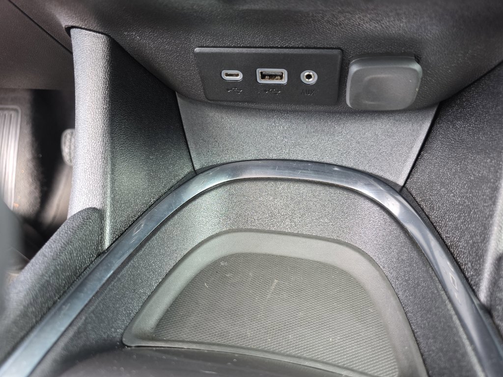 Used 2023 Chevrolet Malibu LT image 24