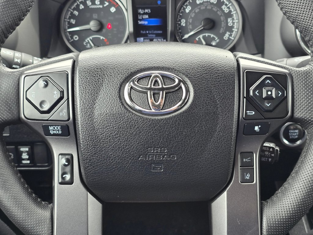 Used 2022 Toyota Tacoma TRD Off-Road AWD/4WD image 24