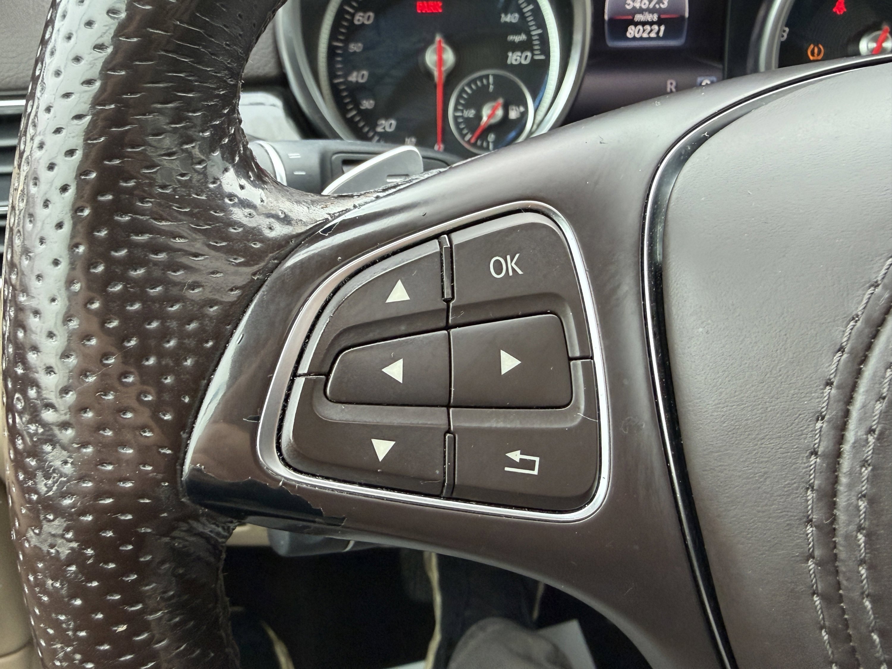 Used 2018 Mercedes-Benz GLS 450 4MATIC w/ Premium Package image 23