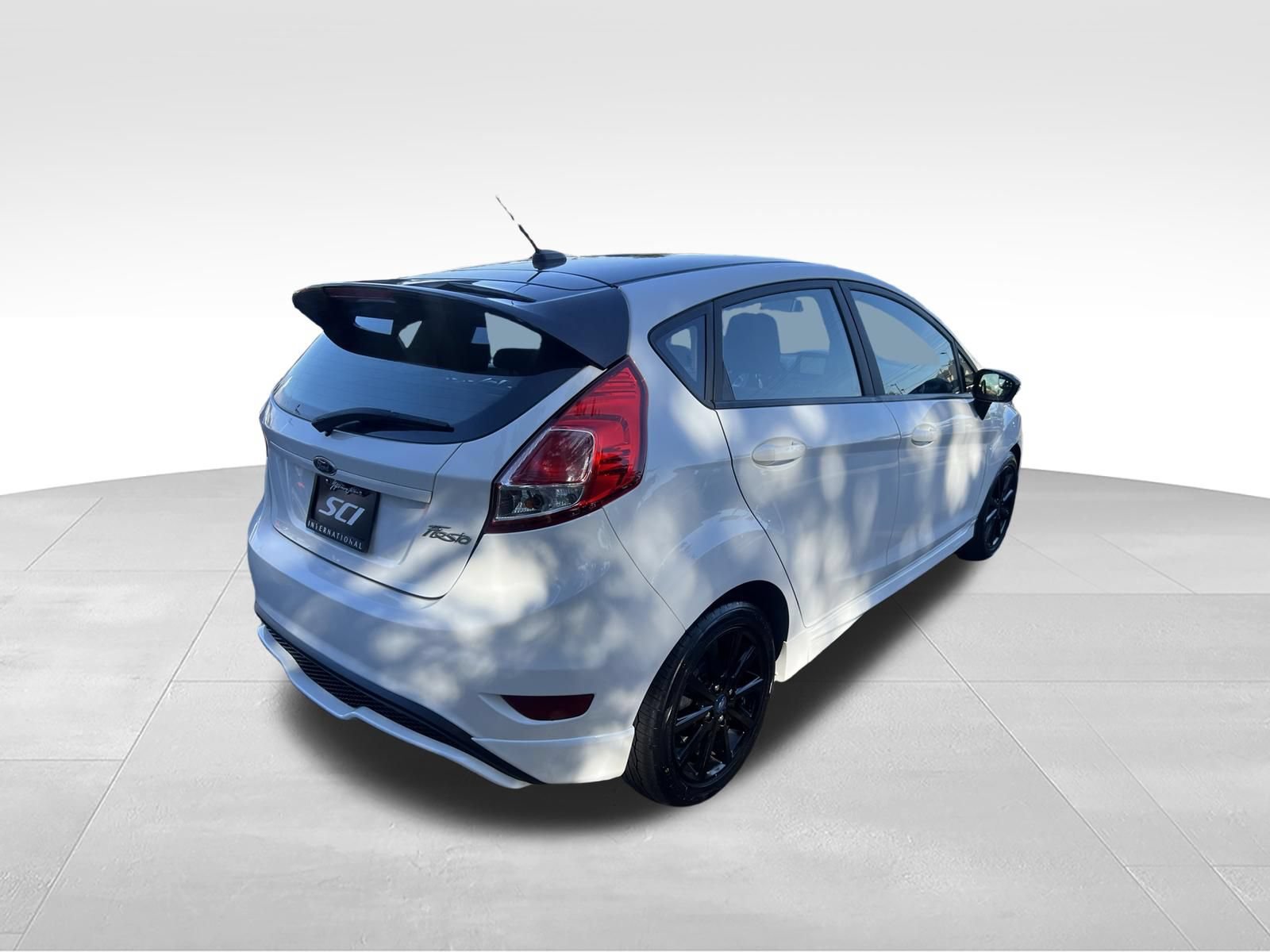 Used 2019 Ford Fiesta ST-Line w/ ST Line Cold Weather Package FWD image 4