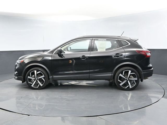 Used 2022 Nissan Rogue Sport SL w/ Premium Package FWD image 3