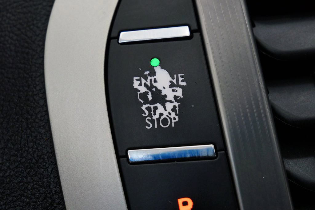 Used 2020 Lincoln MKZ Reserve FWD image 27