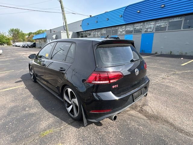 Used 2021 Volkswagen Golf 4-Door FWD image 3