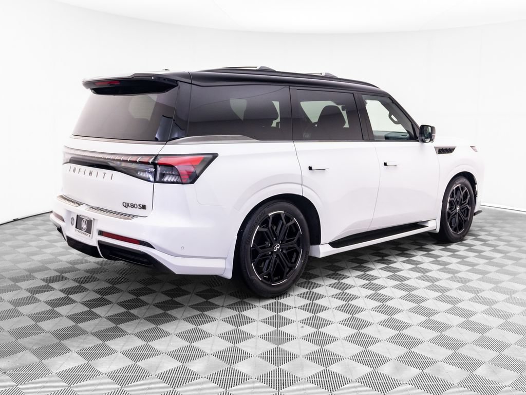 Certified 2026 INFINITI QX80 4WD w/ Sport Exterior Package image 5