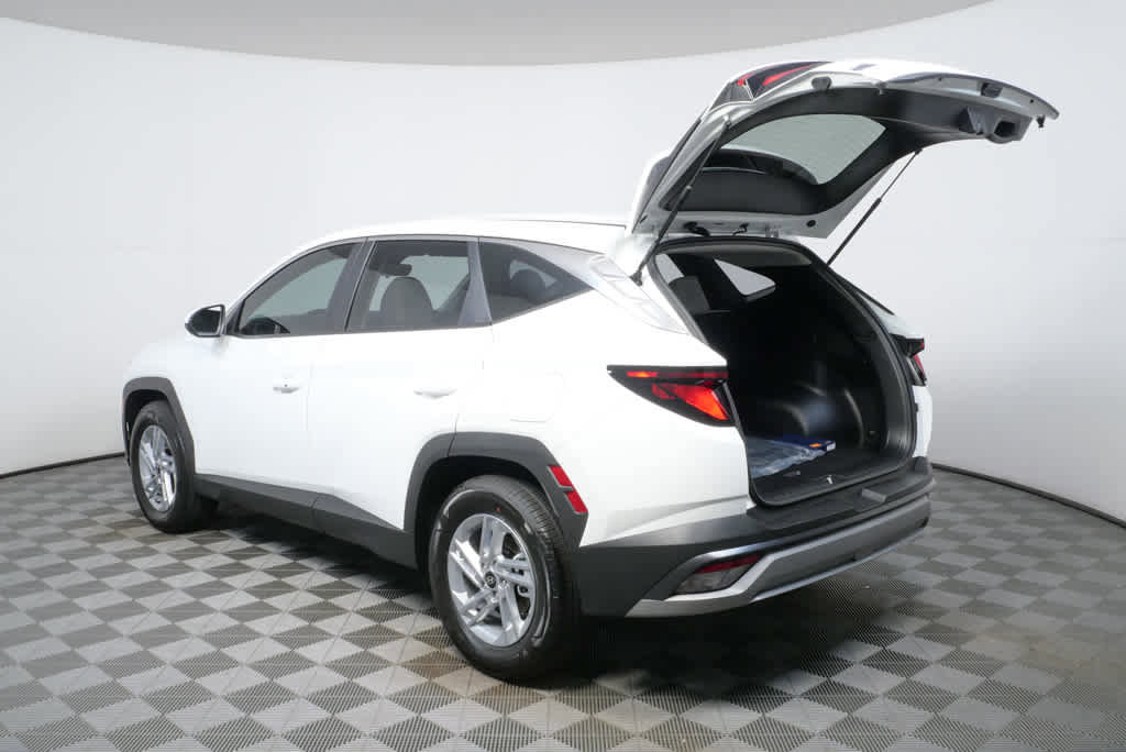 New 2026 Hyundai Tucson SE image 28