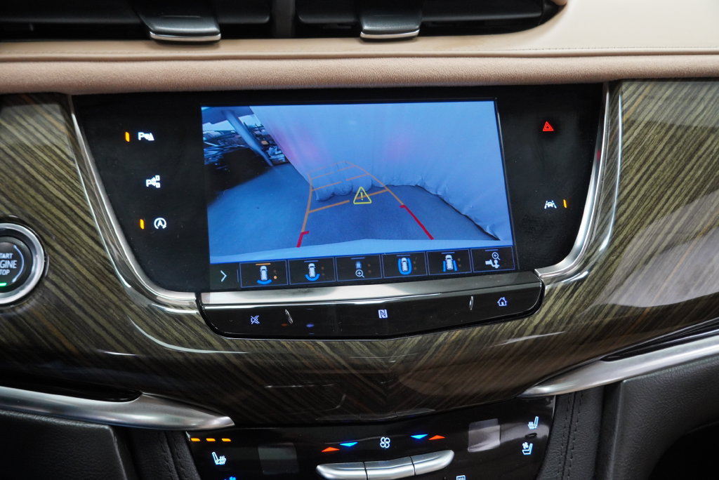 Used 2020 Cadillac XT6 Premium Luxury w/ Platinum Package FWD image 30