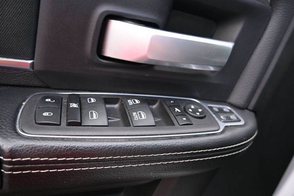Used 2024 RAM 3500 Big Horn w/ Night Edition AWD/4WD image 8