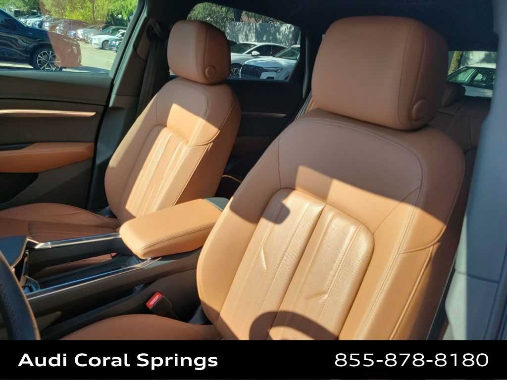 Certified 2024 Audi Q8 e-tron Premium Plus w/ Premium Plus Package AWD/4WD image 19