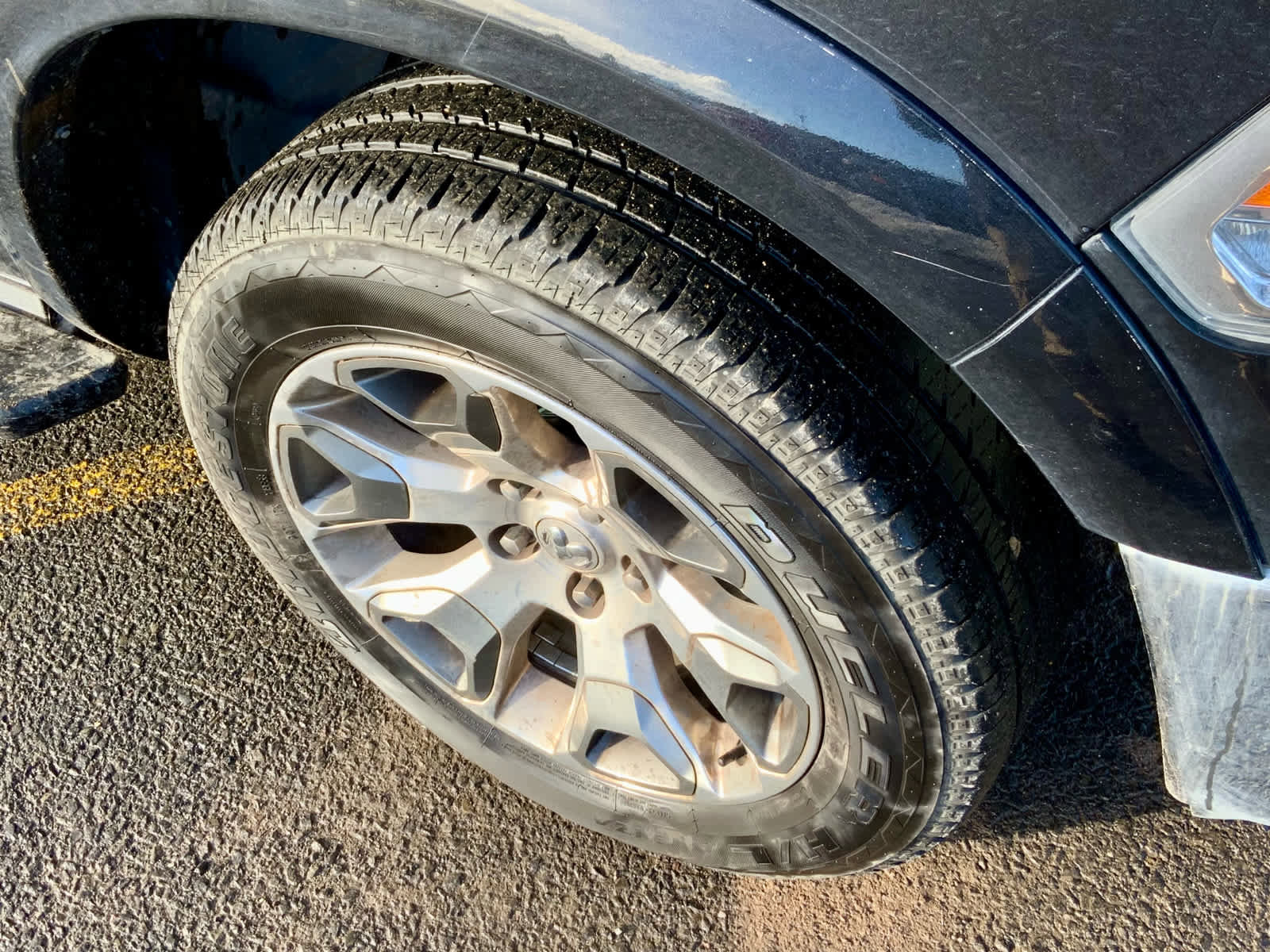 Used 2018 RAM 1500 Limited image 17