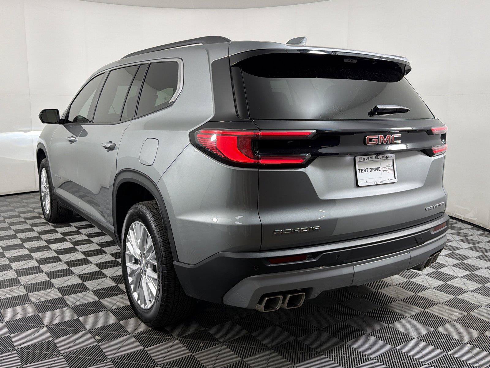 New 2026 GMC Acadia Elevation w/ Elevation Premium Package FWD image 4