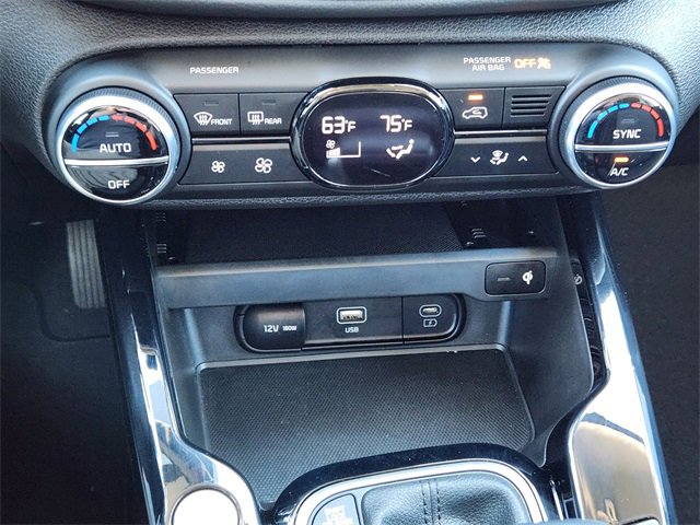 Certified 2025 Kia Soul EX image 19