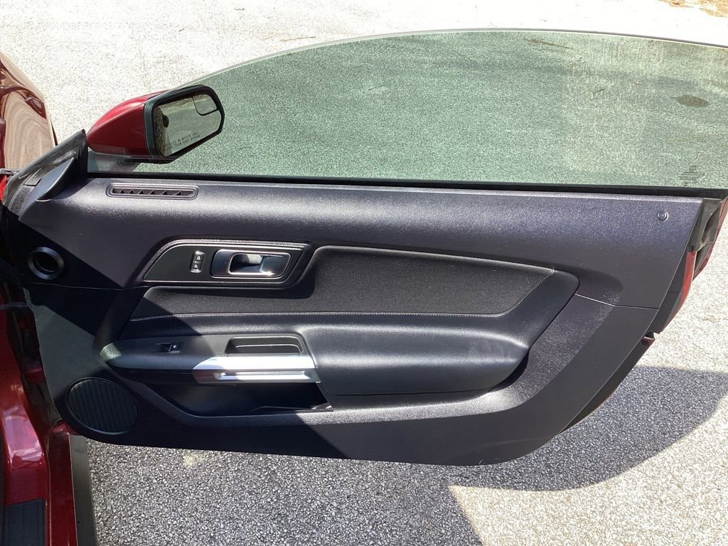 Used 2019 Ford Mustang Coupe image 22