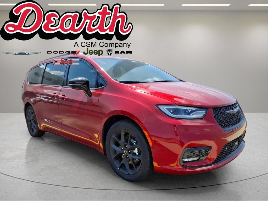 New 2026 Chrysler Pacifica Select w/ S Appearance Package