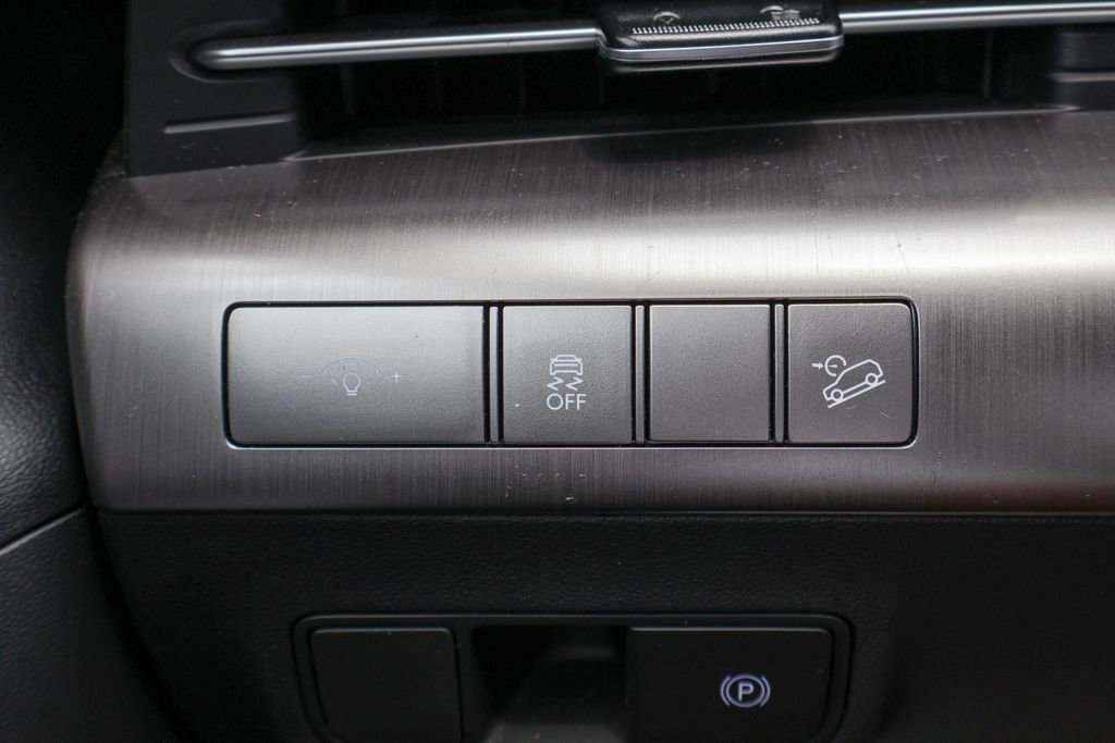 Used 2026 Hyundai Kona SEL Sport FWD image 18