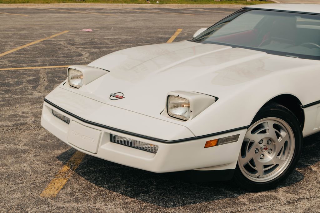 Used 1990 Chevrolet Corvette Convertible image 24
