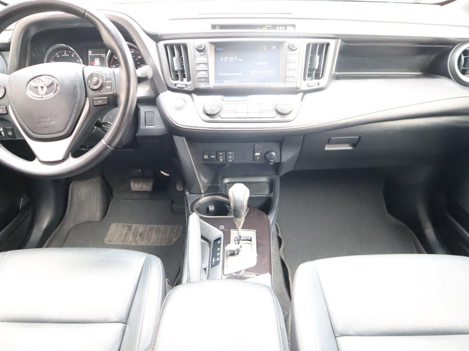 Used 2017 Toyota RAV4 SE w/ Advanced Technology Package AWD/4WD image 29