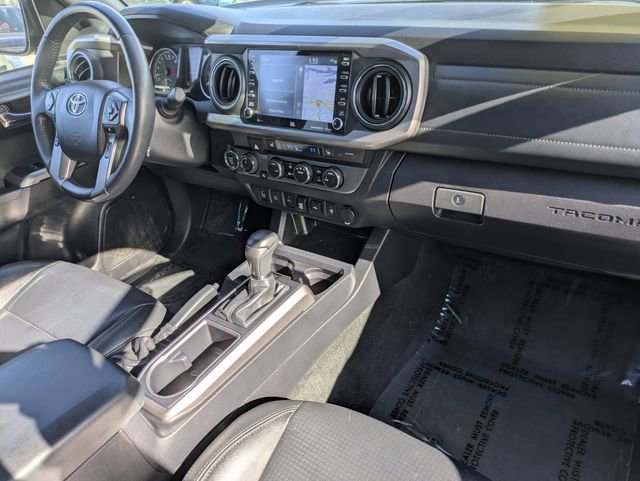 Used 2022 Toyota Tacoma Limited image 30