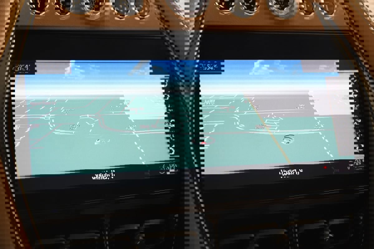 Used 2023 Aston Martin DBX 707 image 9