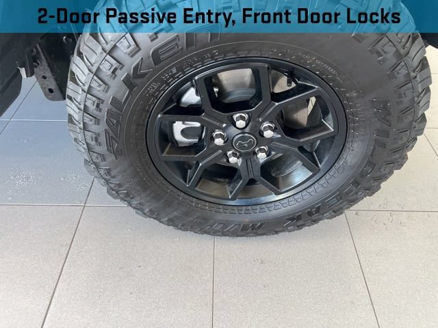 Used 2025 Jeep Wrangler Unlimited Sport AWD/4WD image 14