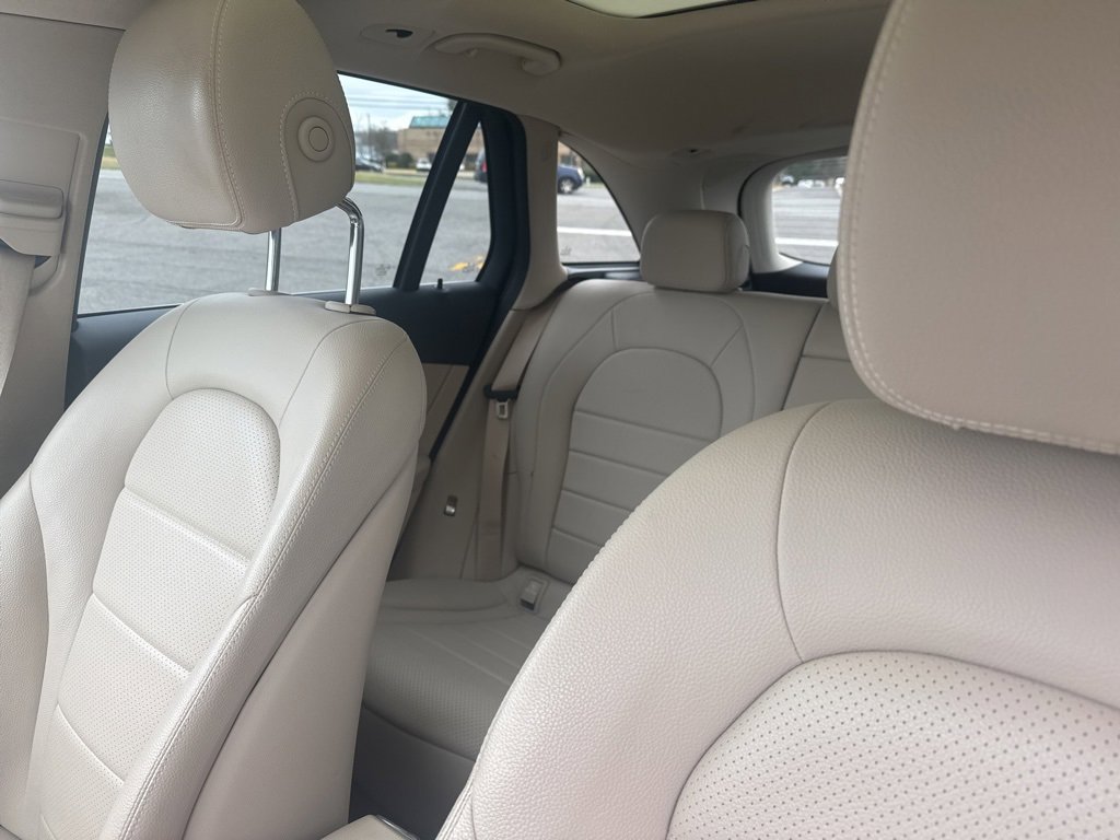 Used 2018 Mercedes-Benz GLC 300 image 13