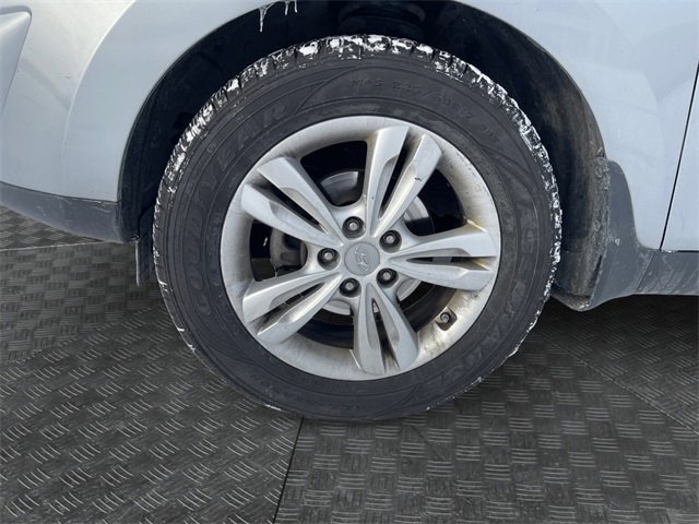 Used 2011 Hyundai Tucson GLS image 9