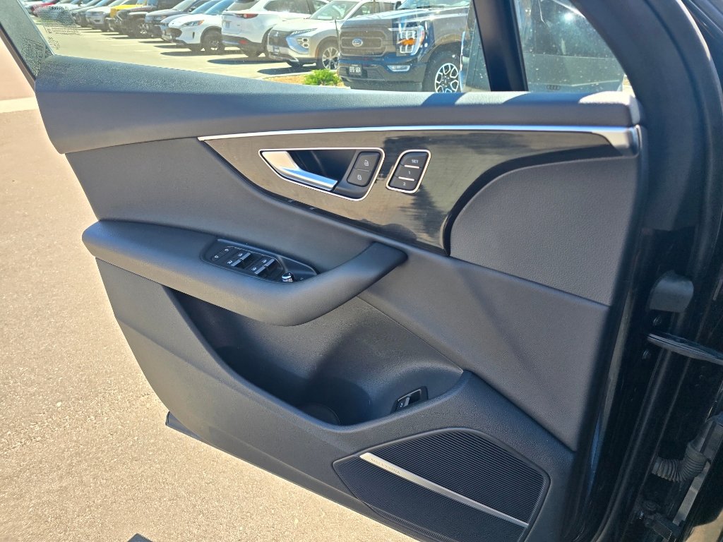 Used 2021 Audi Q7 3.0T Premium Plus image 14