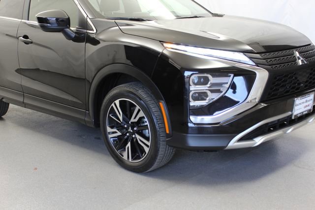 Used 2024 Mitsubishi Eclipse Cross SEL AWD/4WD image 3