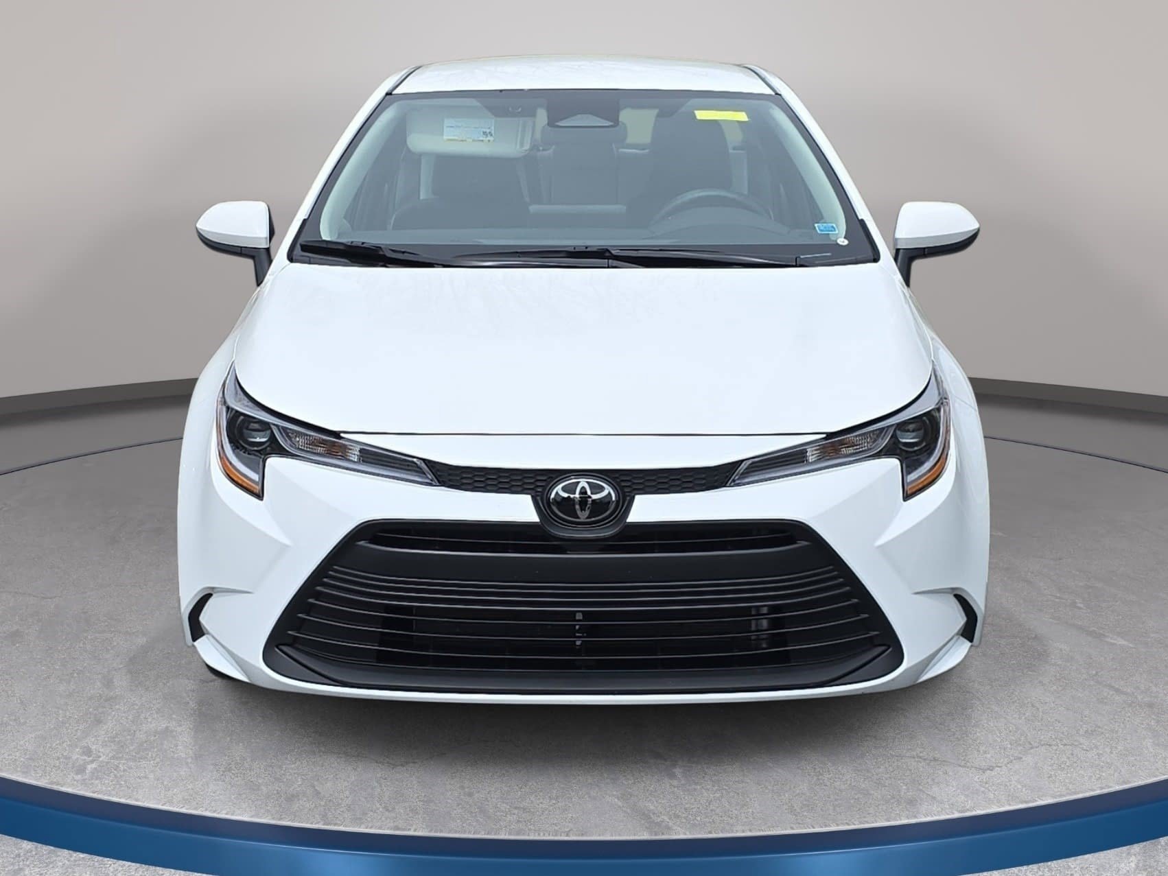 Used 2024 Toyota Corolla LE image 2