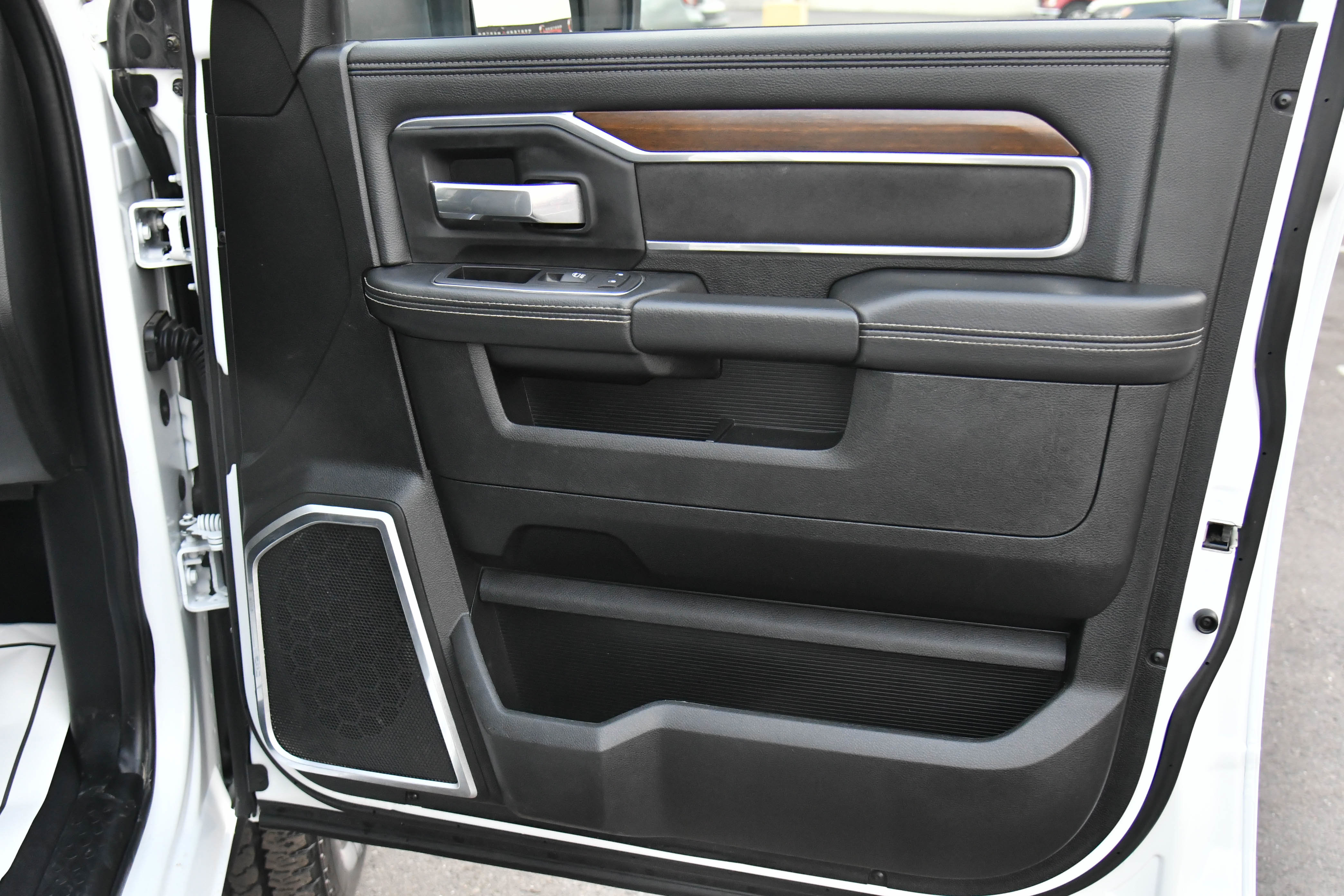 Used 2024 RAM 2500 Laramie image 56