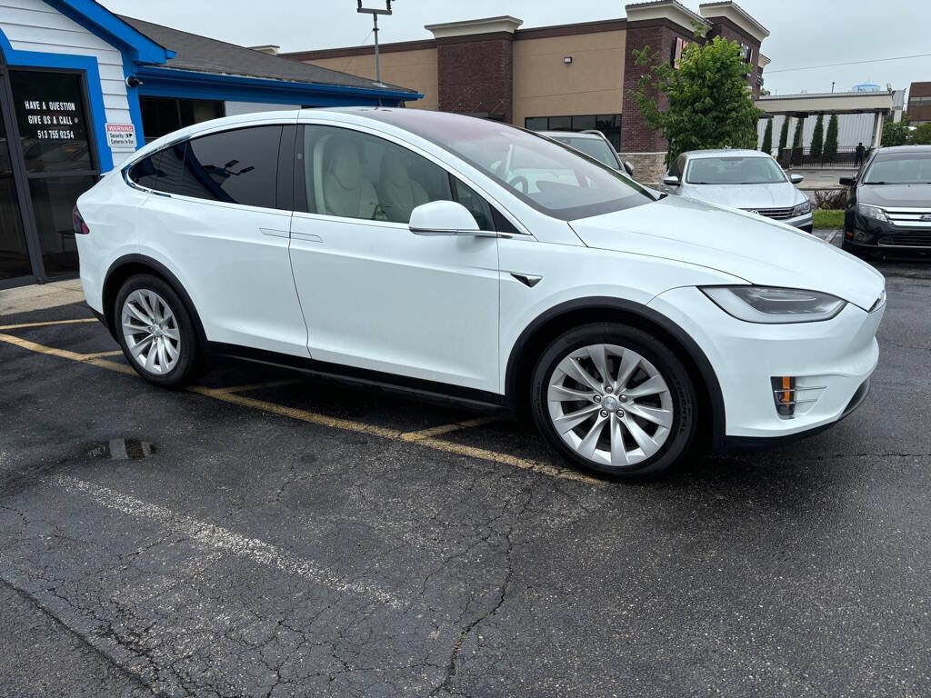 Used 2018 Tesla Model X 75D AWD/4WD image 6