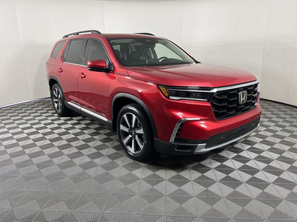 Used 2024 Honda Pilot Touring image 19