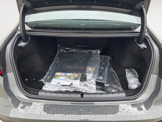 New 2026 BMW 740i xDrive image 17