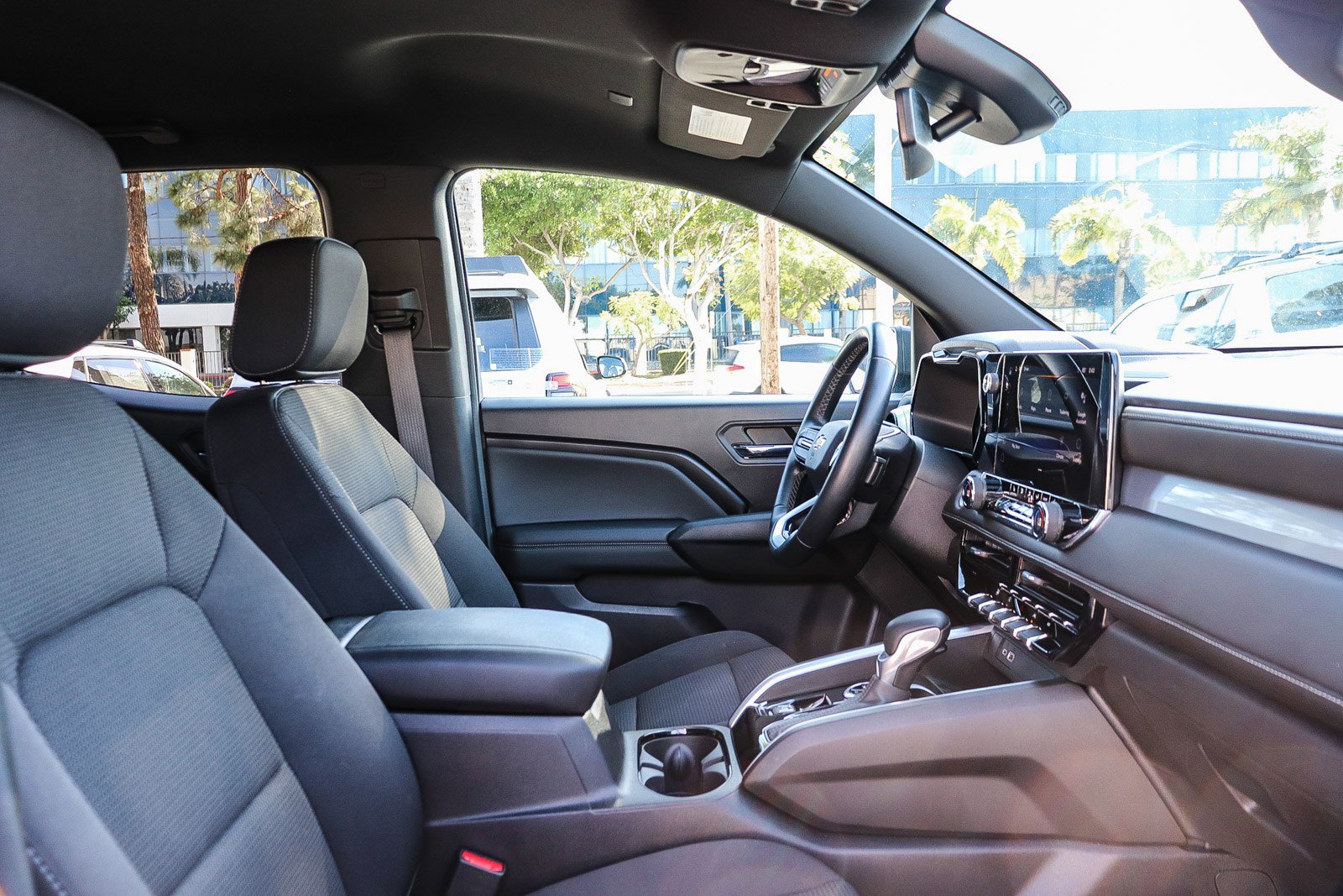 Used 2023 Chevrolet Colorado LT w/ LT Convenience Package II image 12