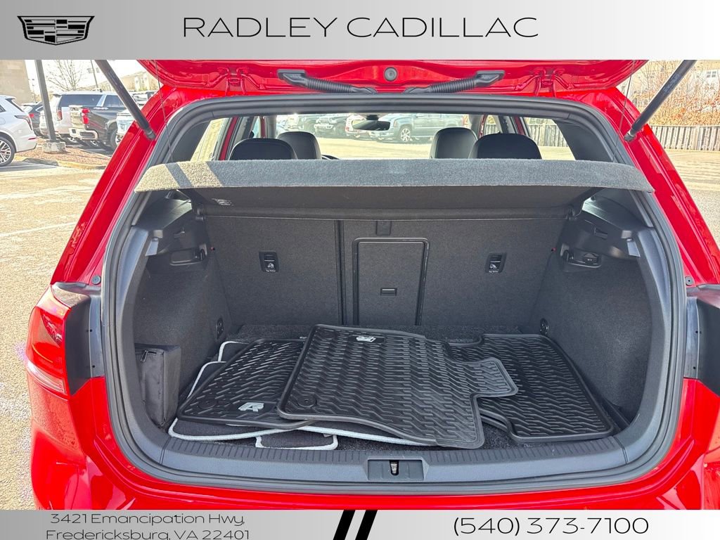 Used 2017 Volkswagen Golf 4-Door image 14