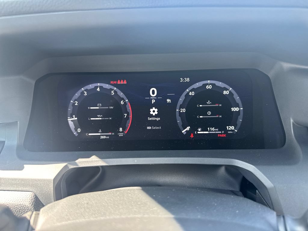 Used 2025 Toyota Tacoma TRD Sport AWD/4WD image 32