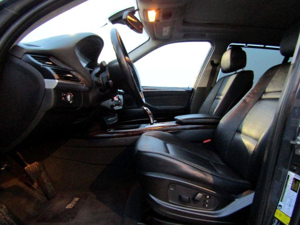 Used 2011 BMW X5 xDrive35i AWD/4WD image 7