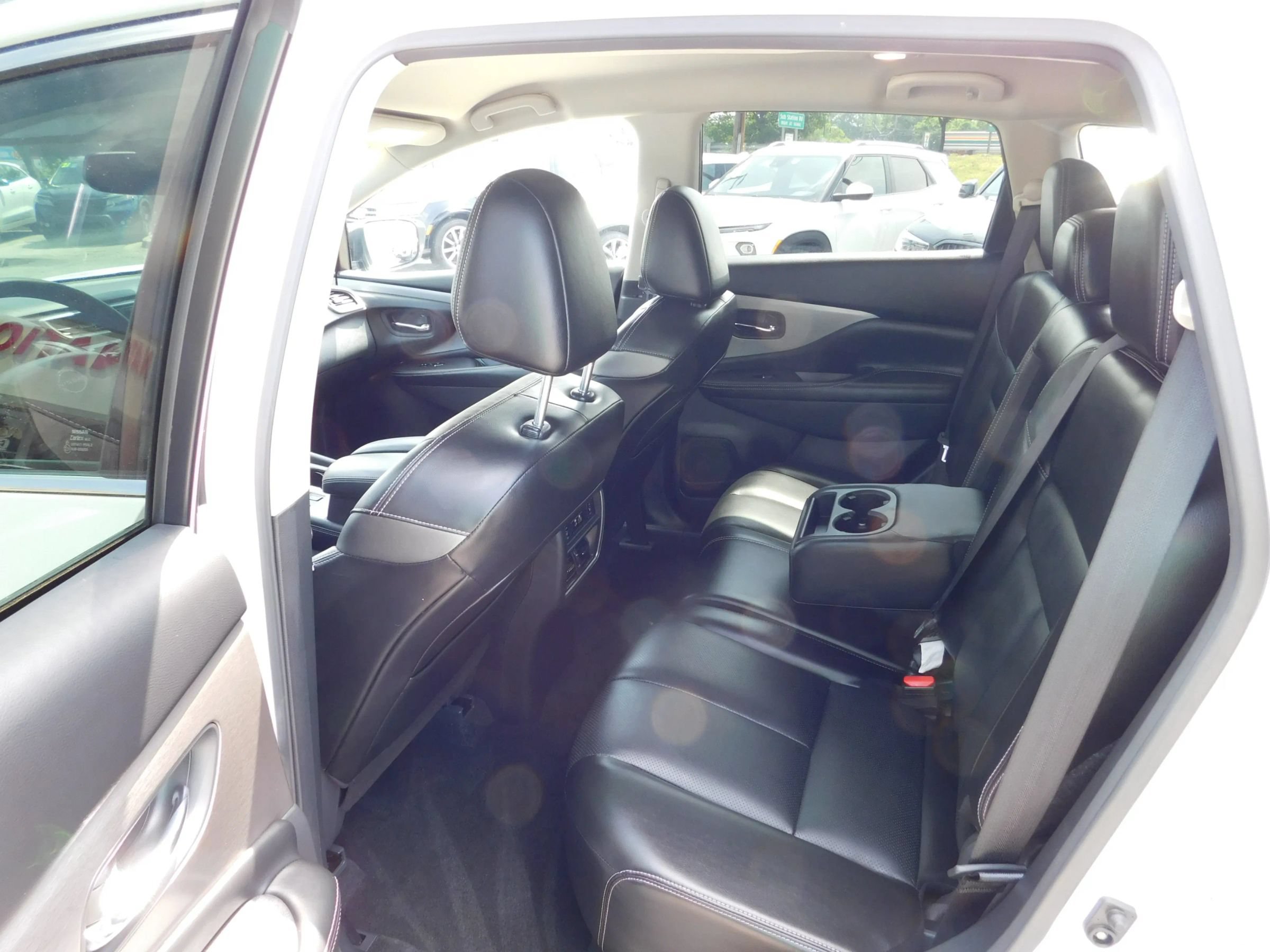 Used 2023 Nissan Murano SL FWD image 13