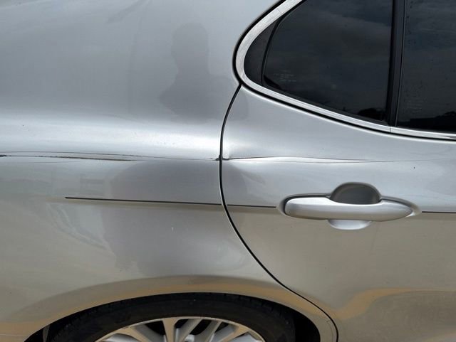 Used 2018 Toyota Camry XLE FWD image 21