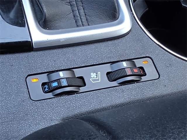 Used 2019 Toyota Highlander Limited image 26