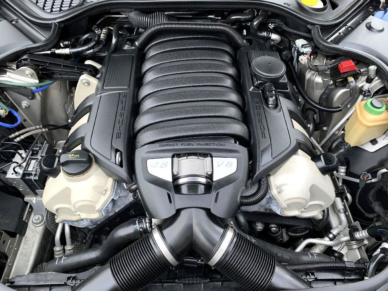 Used 2010 Porsche Panamera S RWD image 9